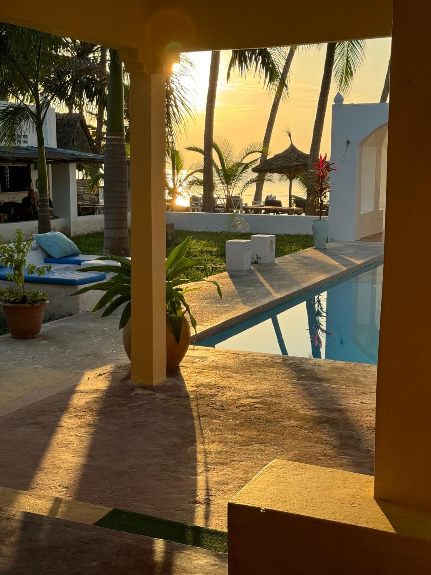 Sawa Sawa Beach House Msambweni Экстерьер фото