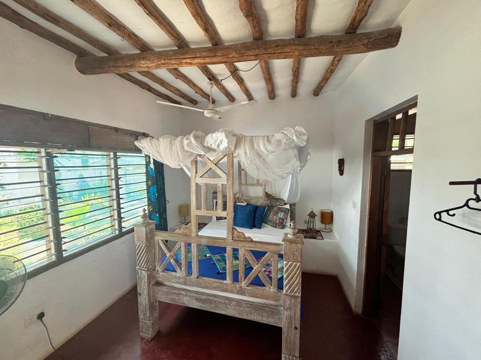 Sawa Sawa Beach House Msambweni Номер фото