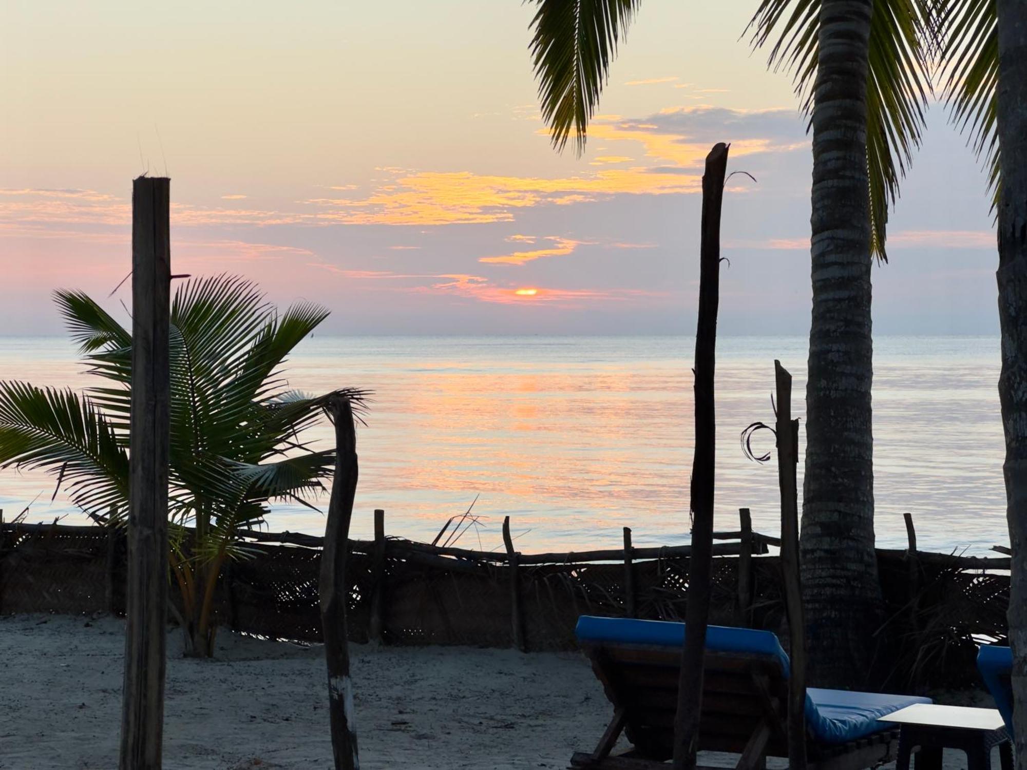 Sawa Sawa Beach House Msambweni Экстерьер фото